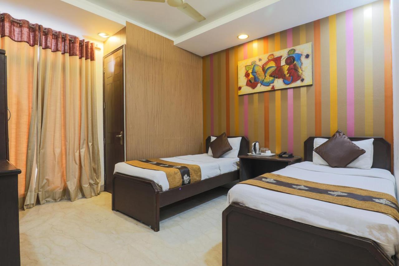Hermitage By The Cosy Hotels Near Lotus Temple Ню Делхи Екстериор снимка